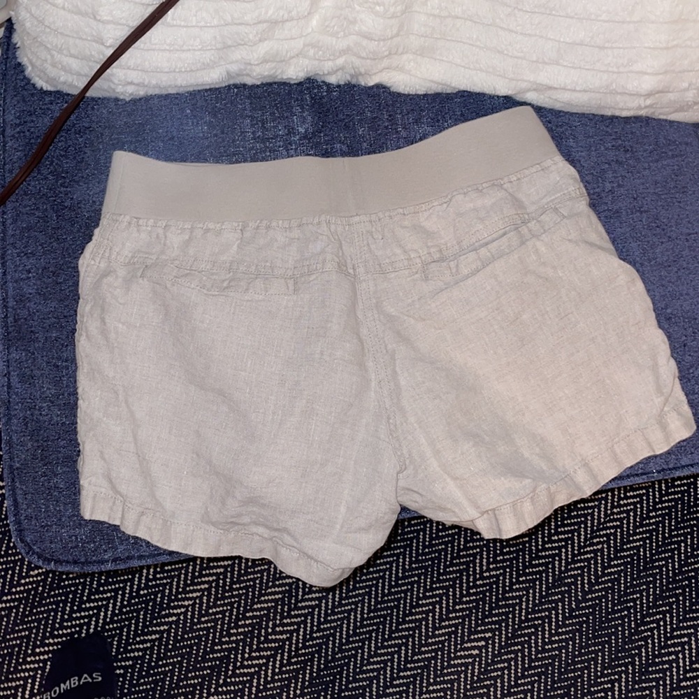 Linen shorts - Picture 2 of 4